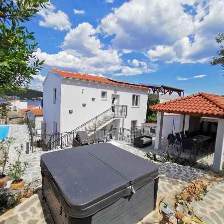 Tisno Resort Exteriér fotografie
